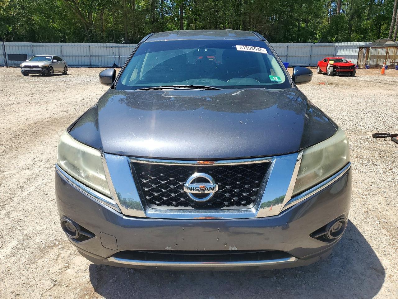 Nissan Pathfinder S