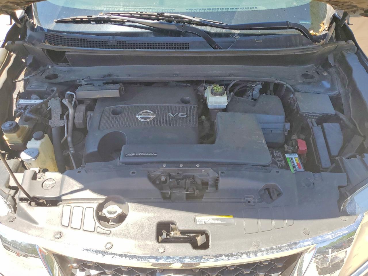 Nissan Pathfinder S