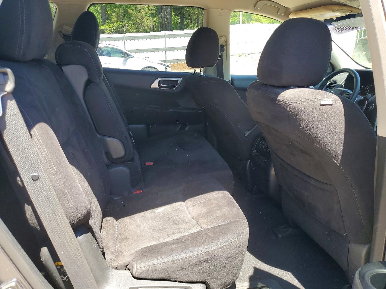 Nissan Pathfinder S