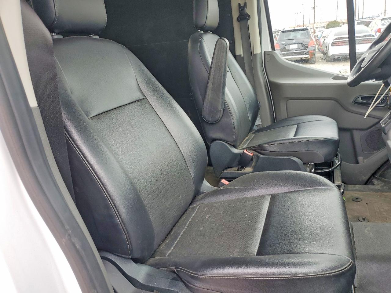 Ford Transit T-150