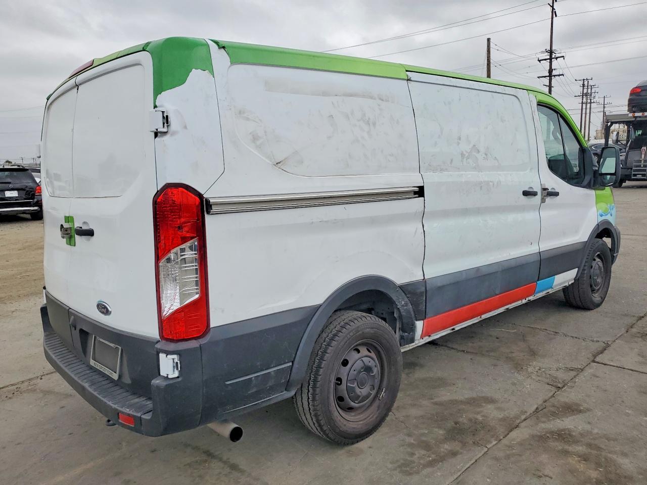 Ford Transit T-150
