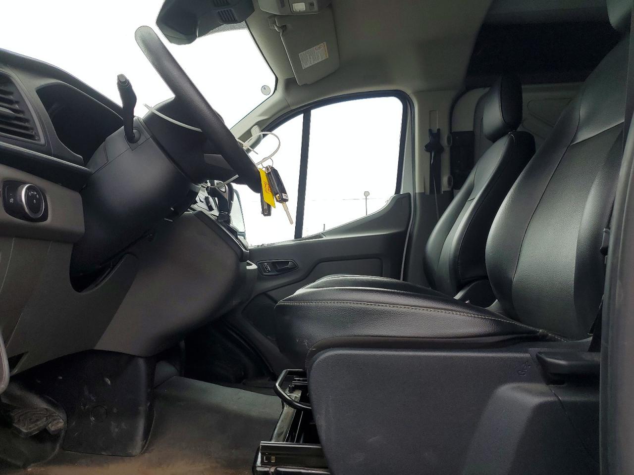 Ford Transit T-150