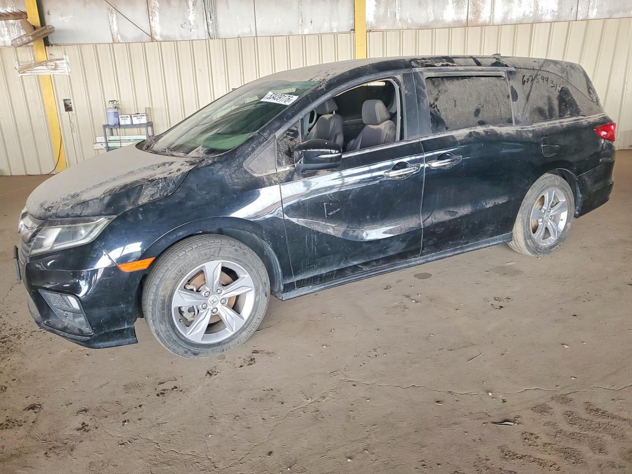 Salvage Honda Odyssey Image