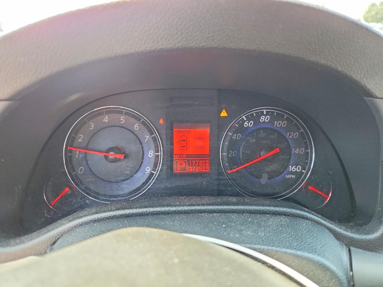 INFINITI G37 Base