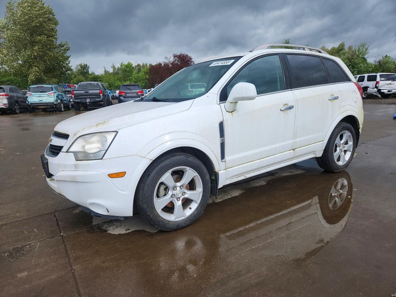 Salvage Chevrolet Captiva Image