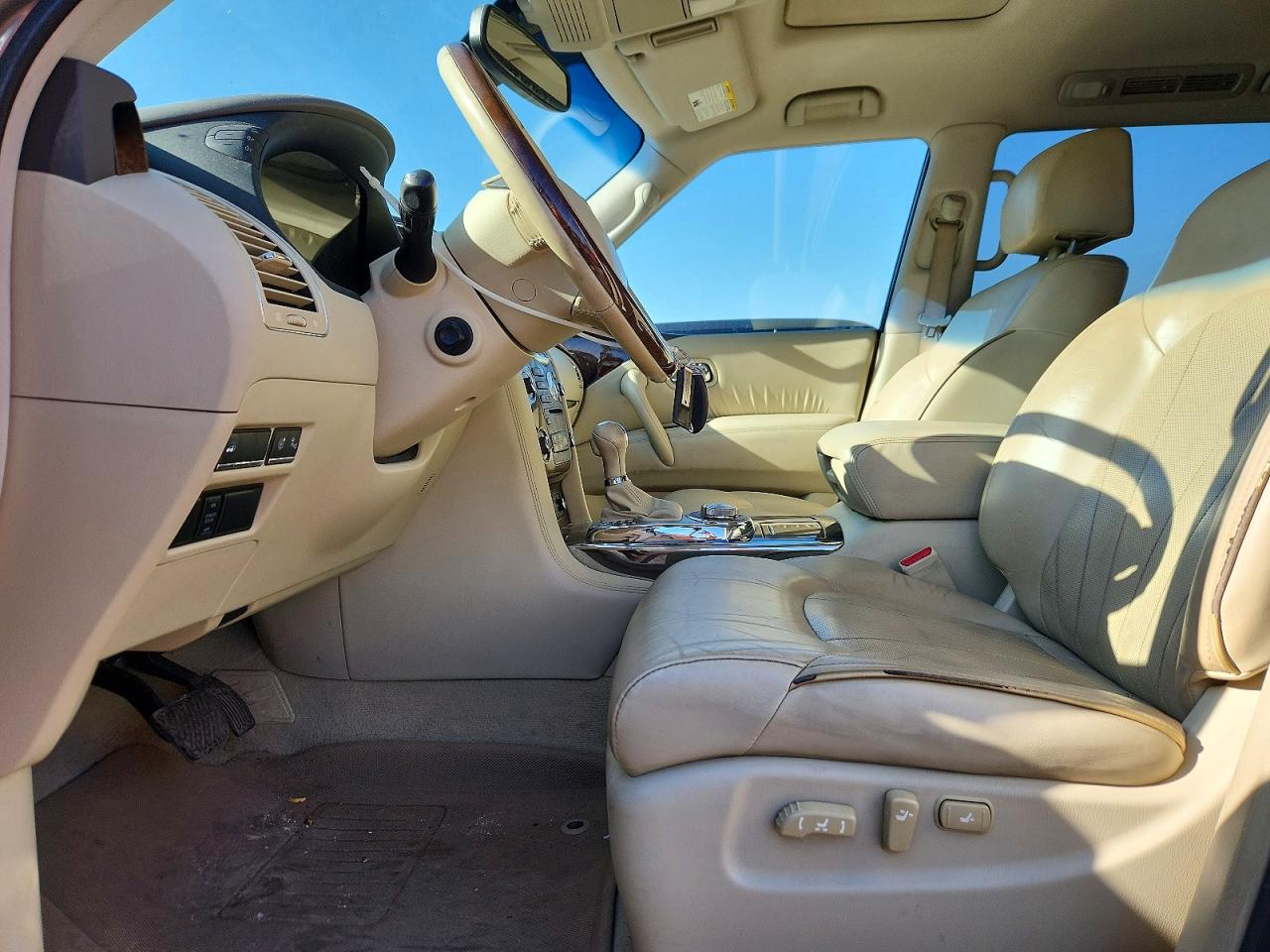 INFINITI Qx Base