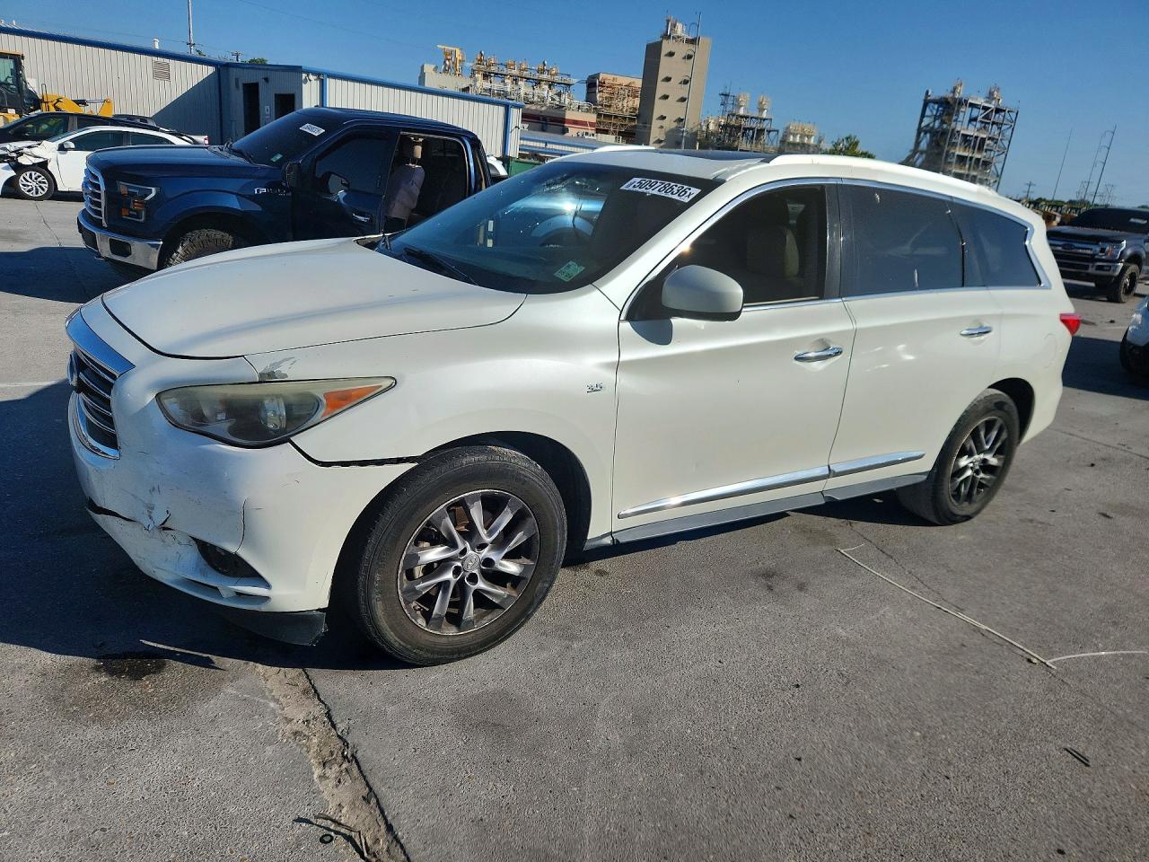 Salvage INFINITI Qx Image