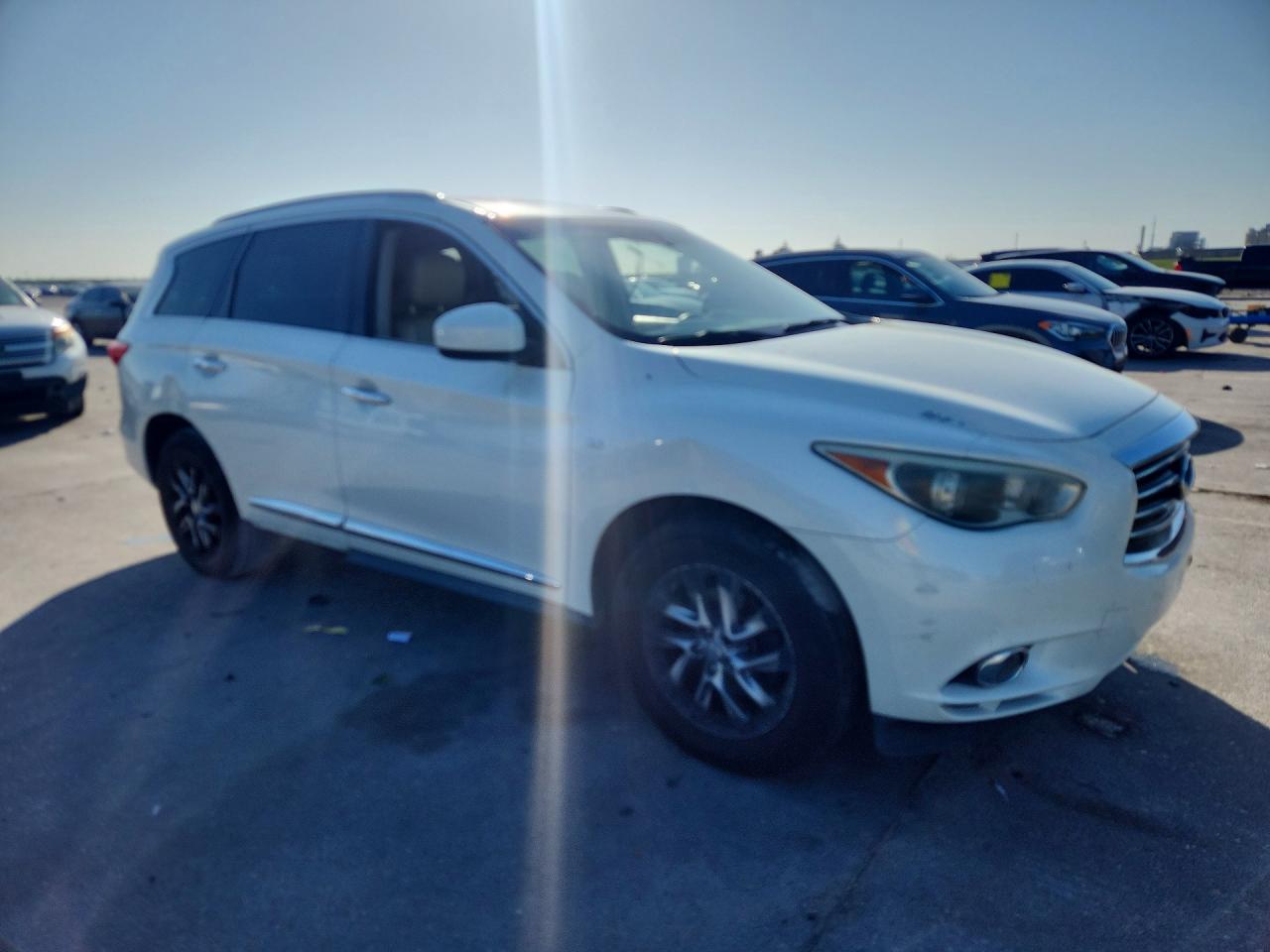 INFINITI Qx Base