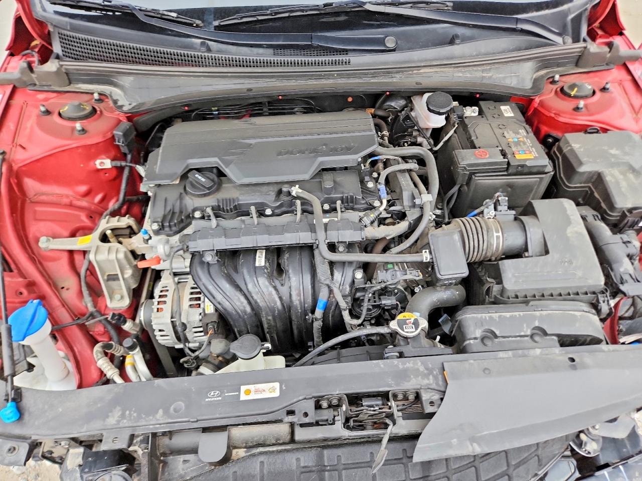 Hyundai ELANTRA Sel