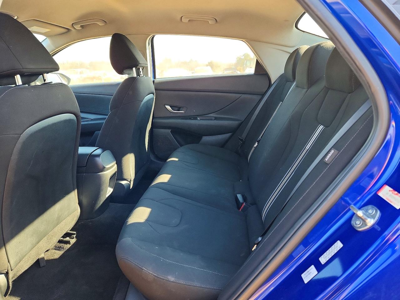 Hyundai ELANTRA Sel