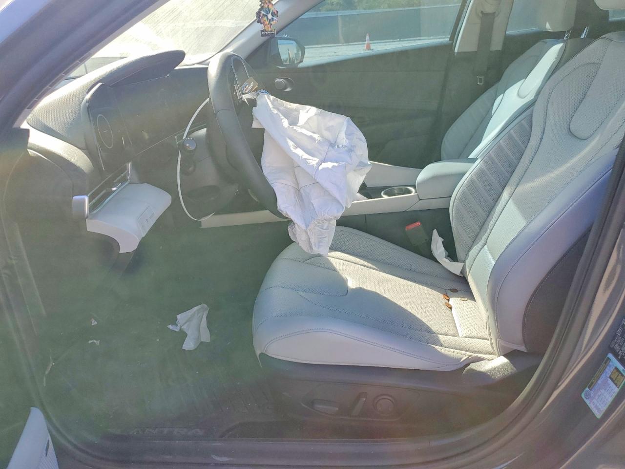 Hyundai ELANTRA Limited