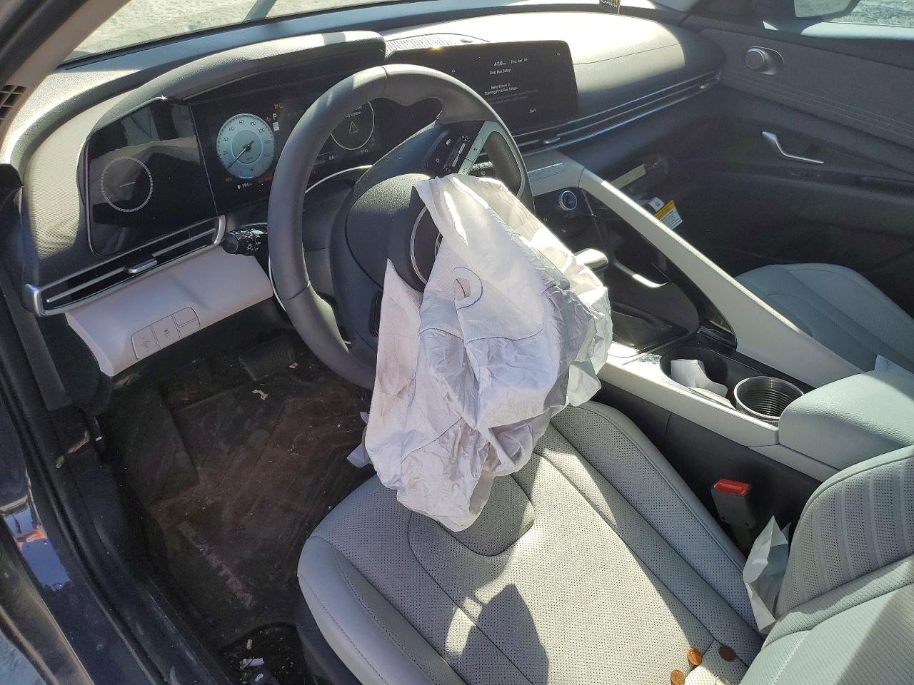 Hyundai ELANTRA Limited