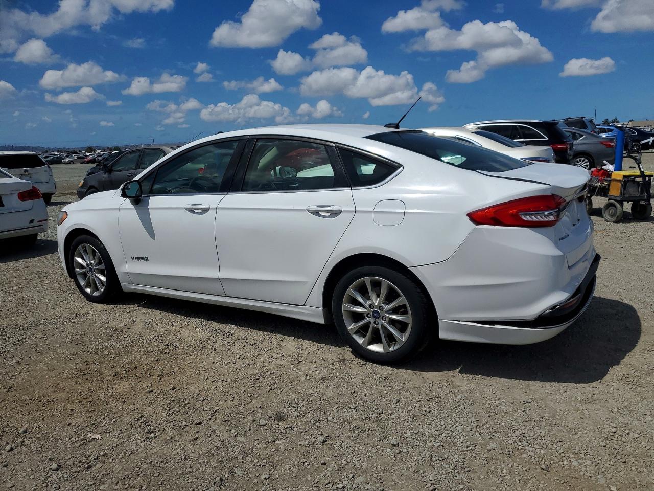 Ford Fusion S Hybrid