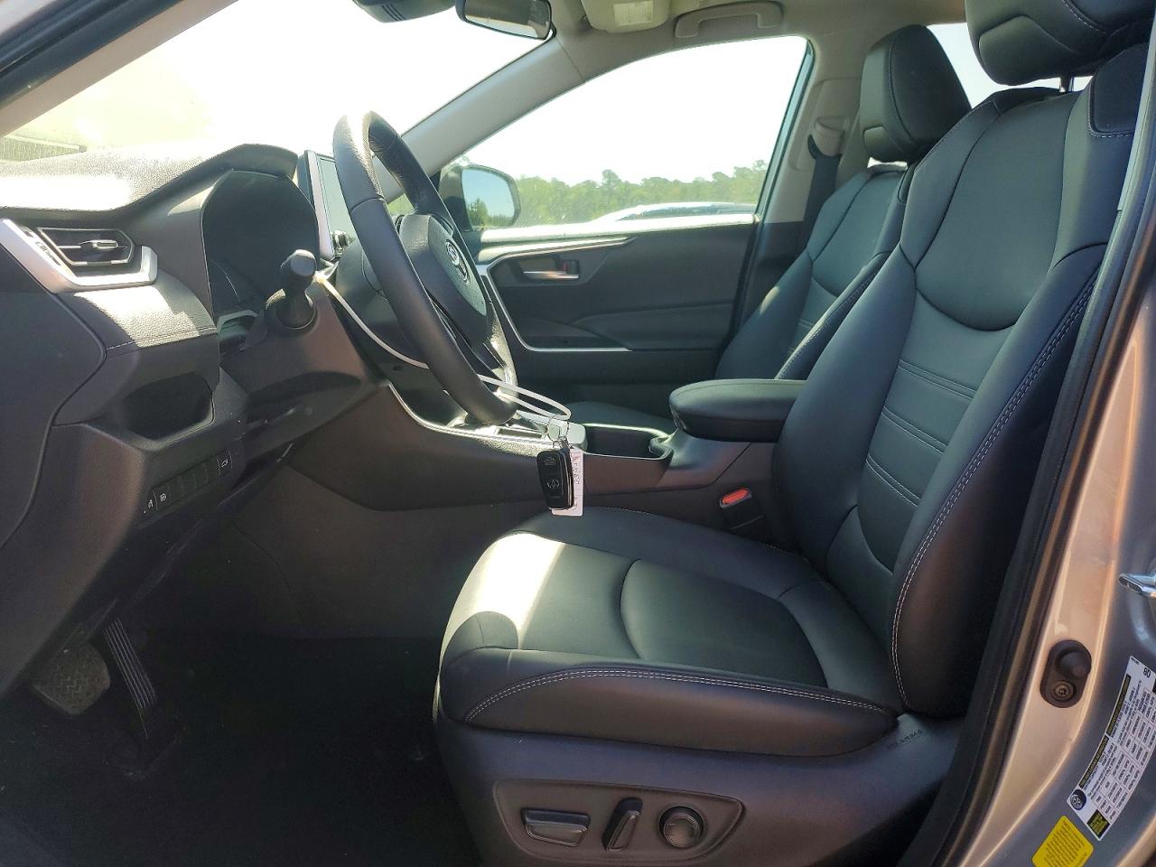 Toyota RAV4 Xle Premium