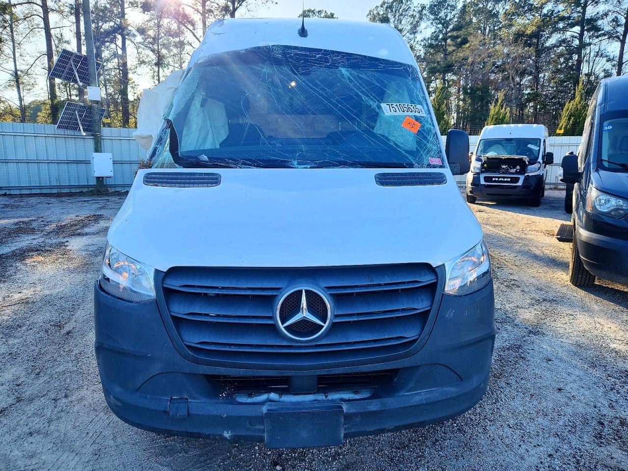 Mercedes-Benz Sprinter 2500