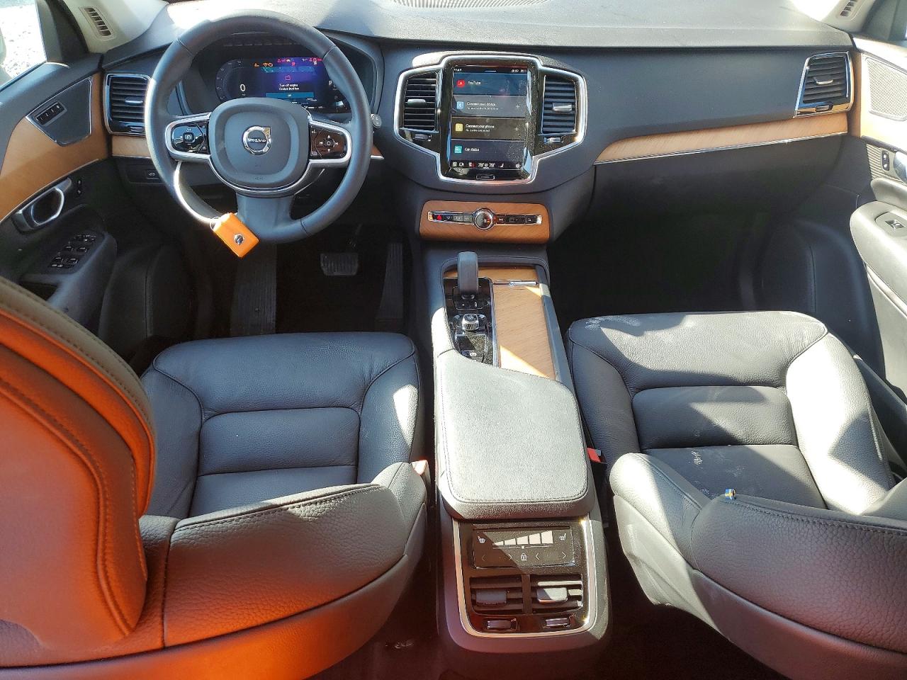Volvo XC90 Plus