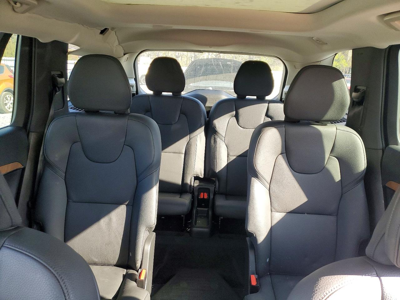 Volvo XC90 Plus