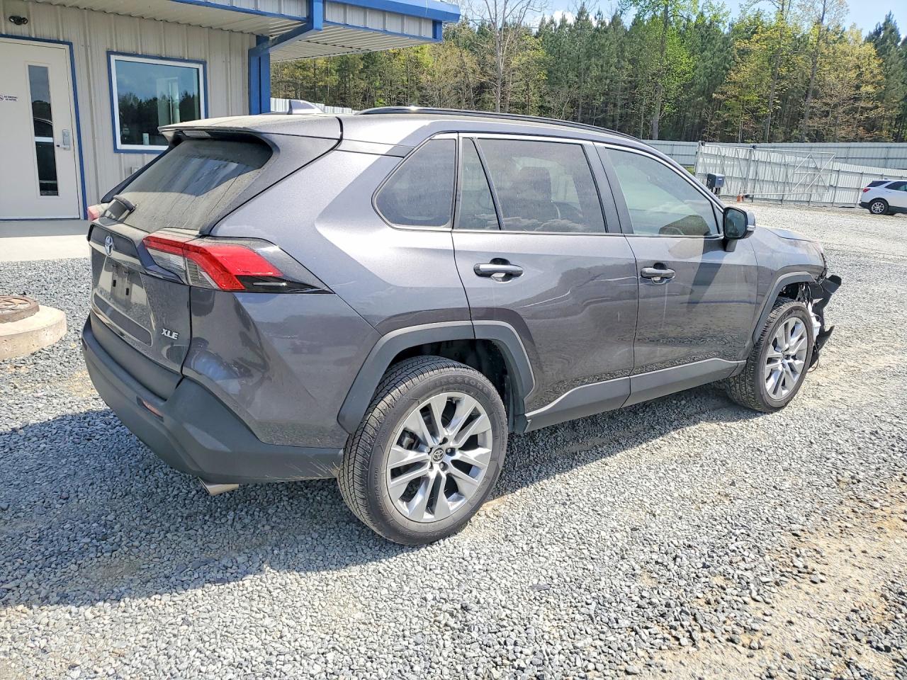 Toyota RAV4 Xle Premium