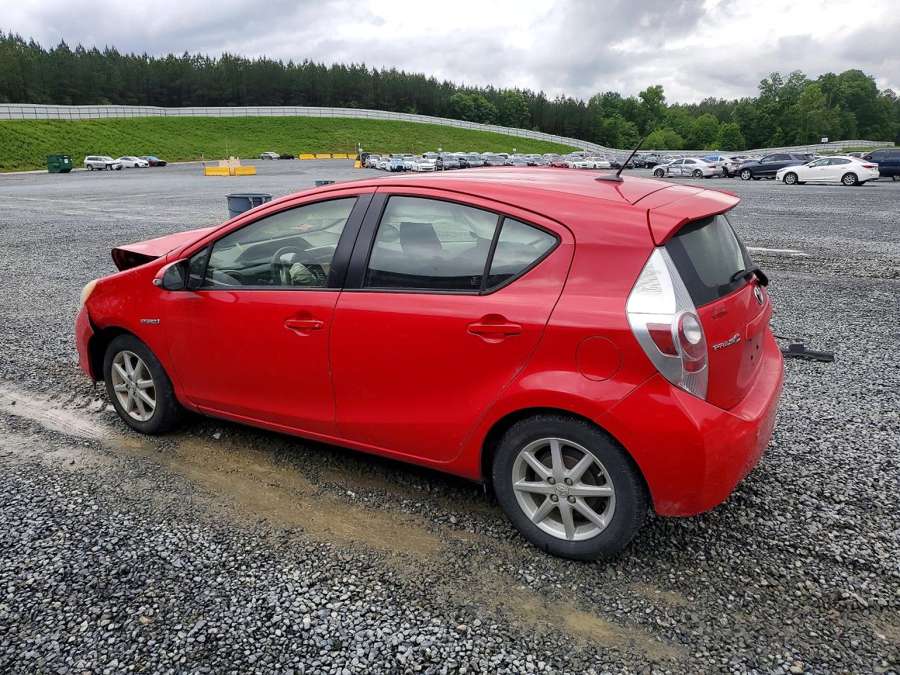 Toyota Prius c Three