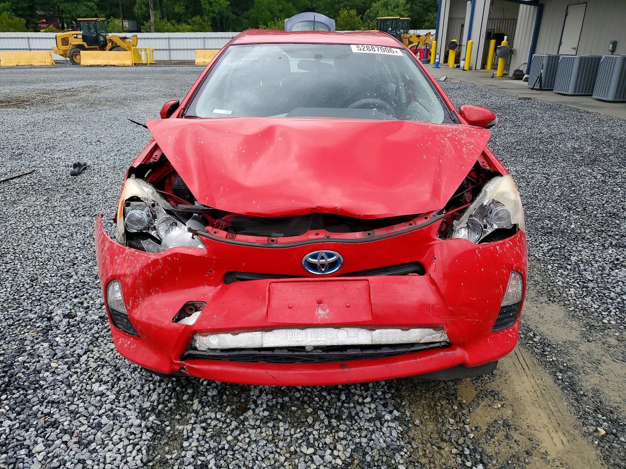 Toyota Prius c Three