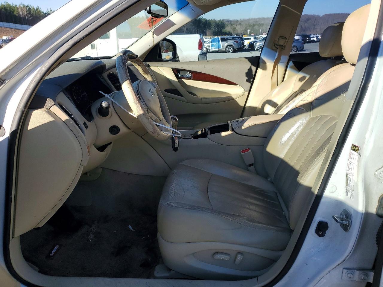 INFINITI Ex Base