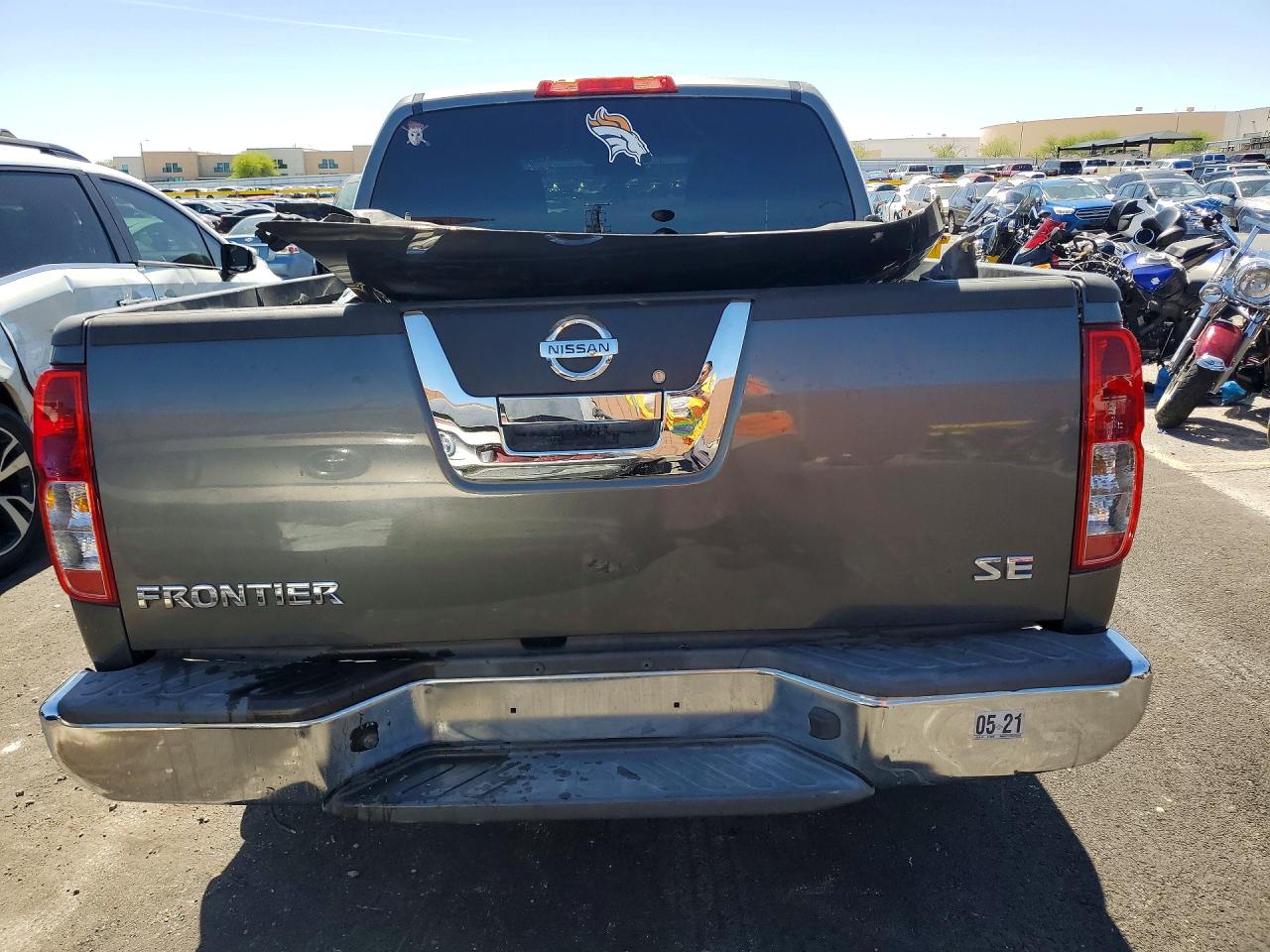 Nissan Frontier Se V6