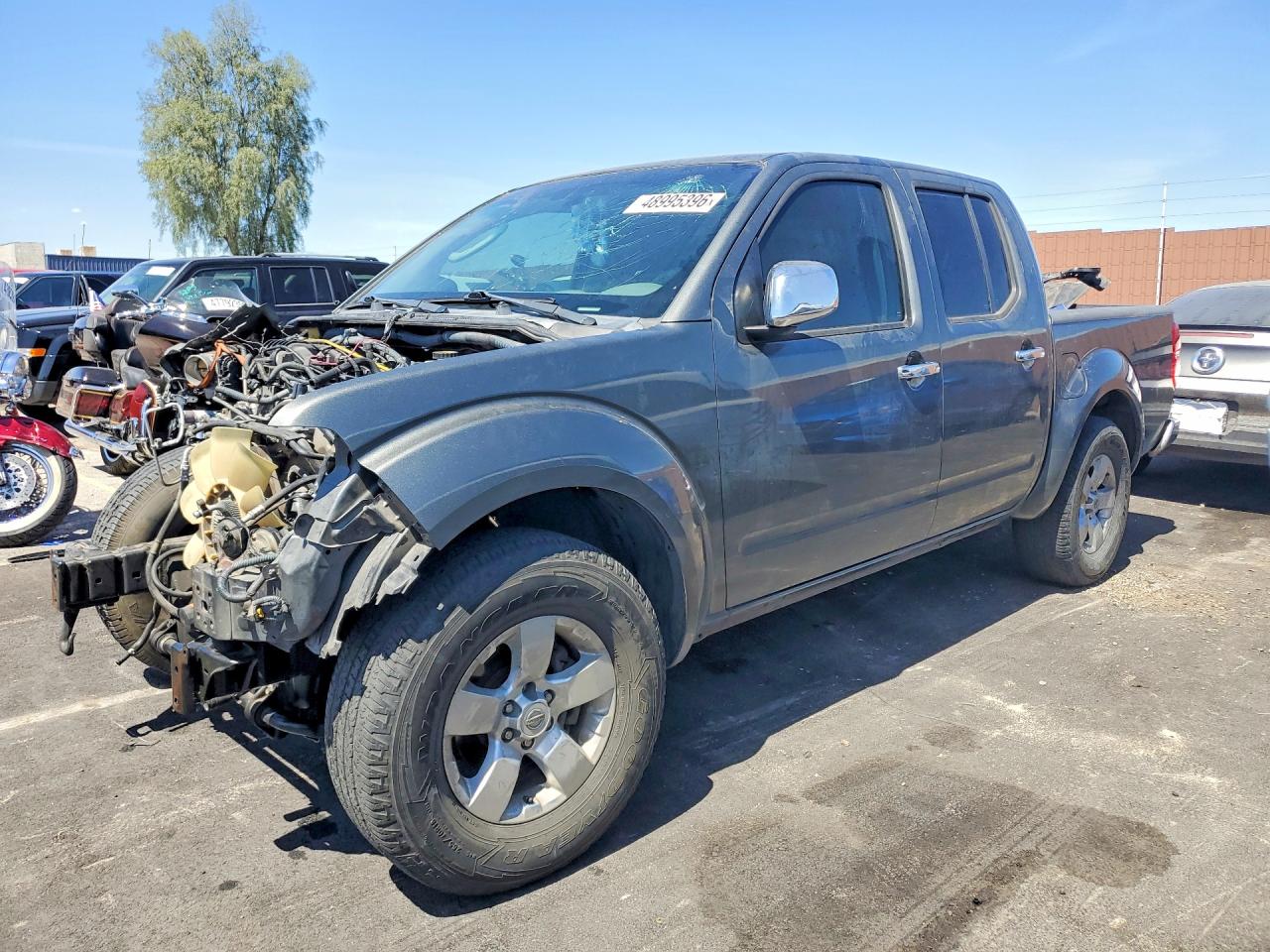Salvage Nissan Frontier Image