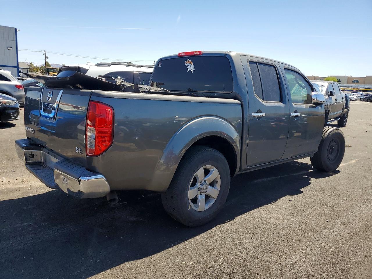 Nissan Frontier Se V6