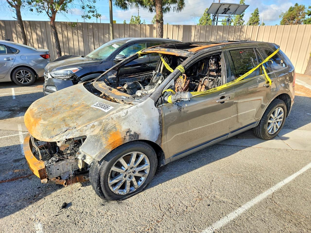 Salvage Ford Edge Image