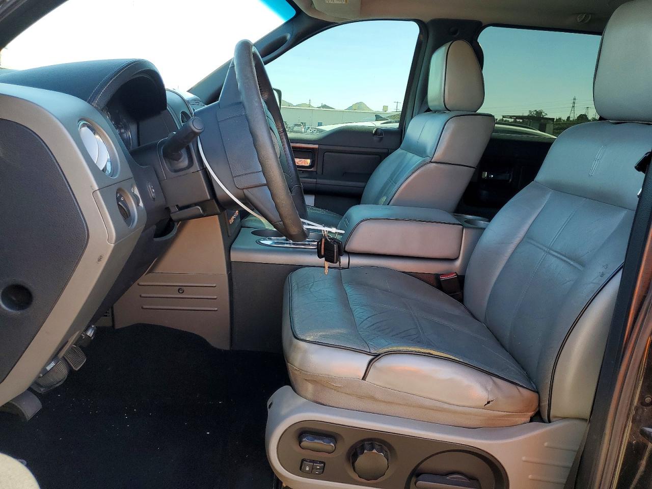 Lincoln Mark LT