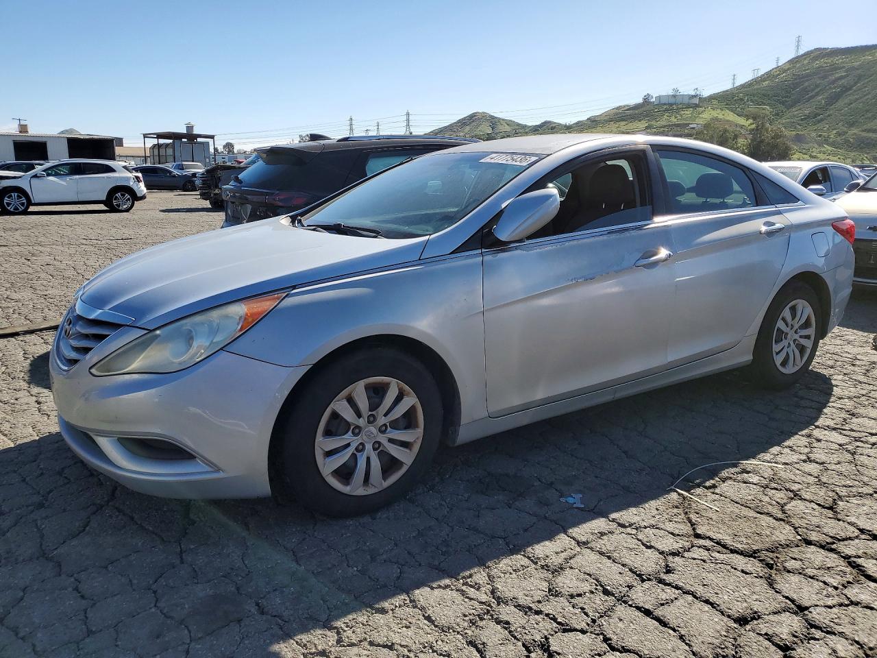 Salvage Hyundai SONATA Image