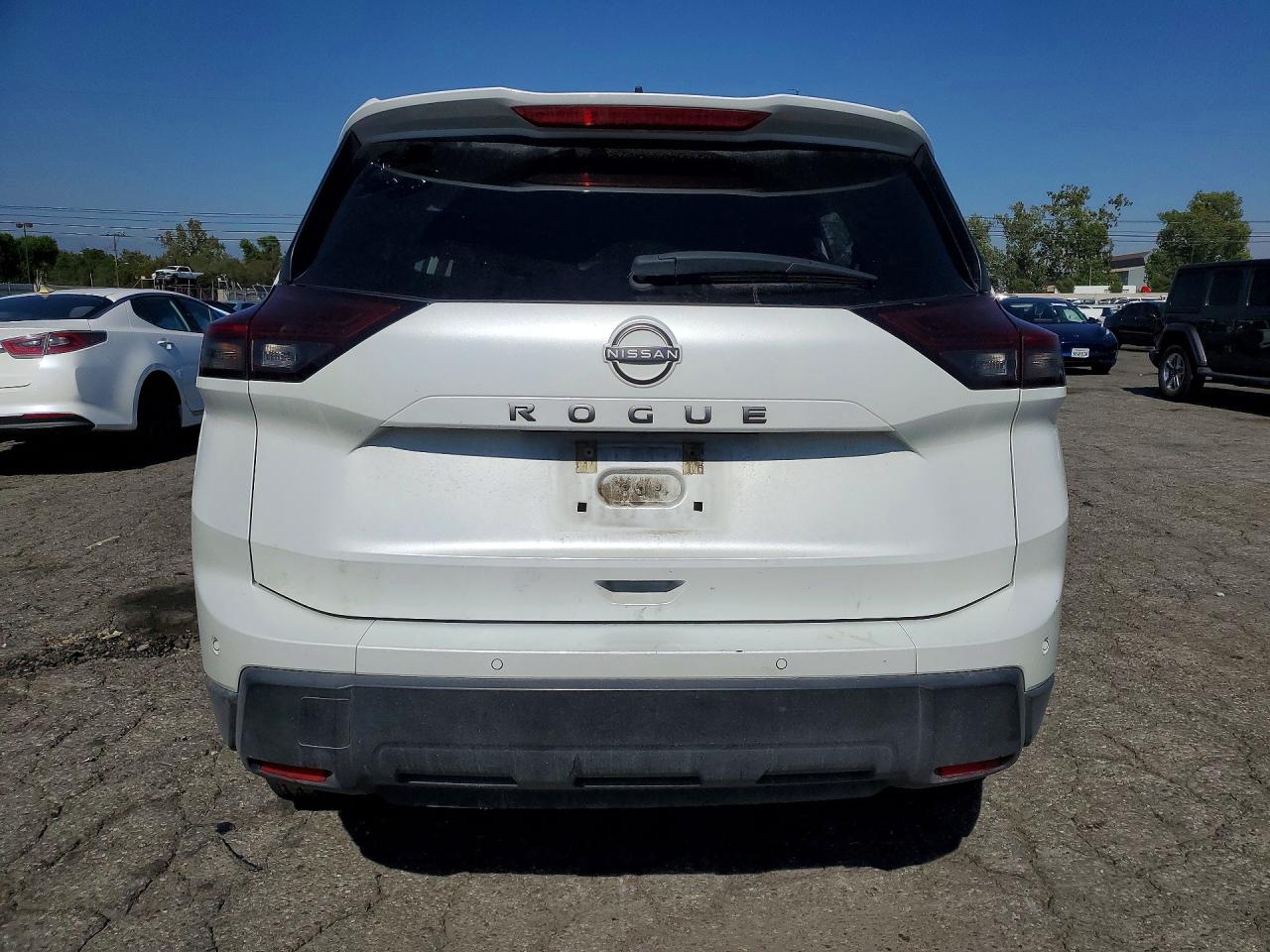Nissan Rogue S