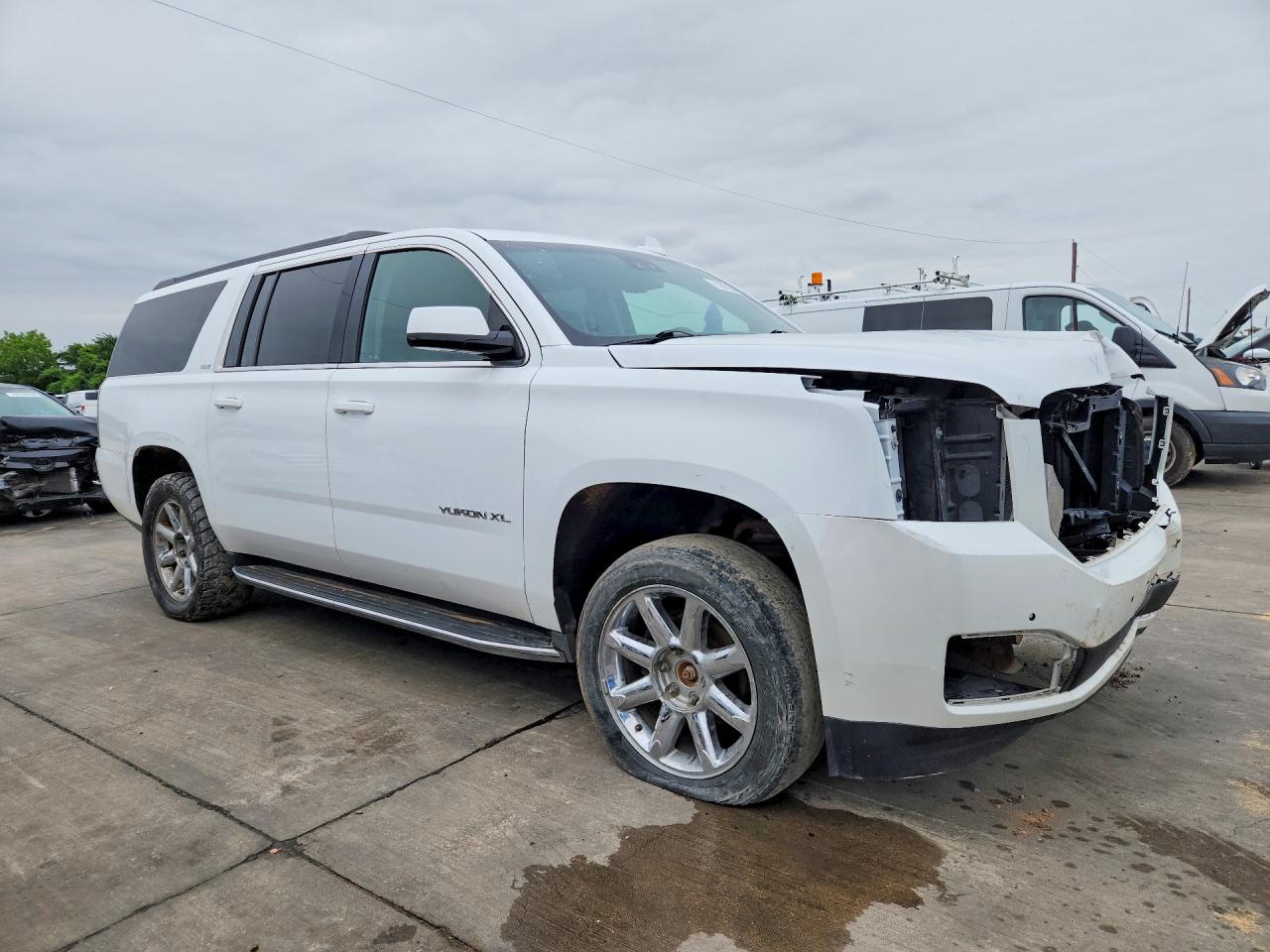 GMC Yukon K1500 Sle
