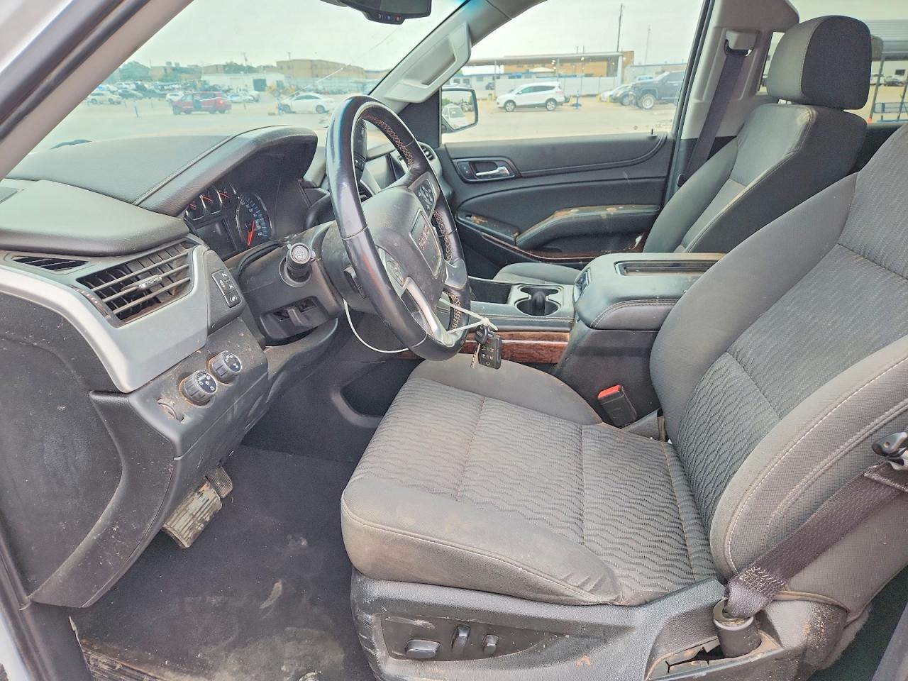 GMC Yukon K1500 Sle