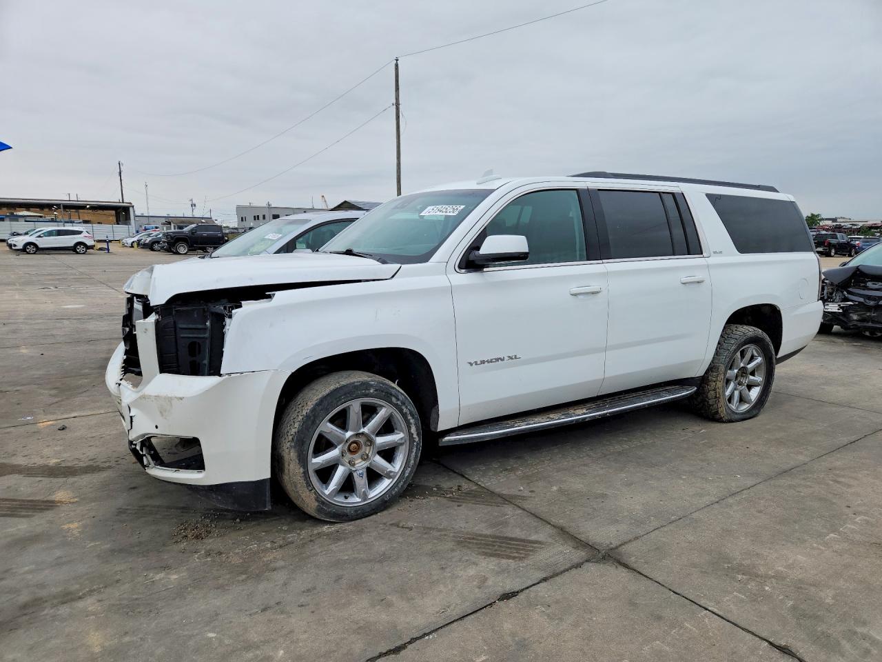 Salvage GMC Yukon Image