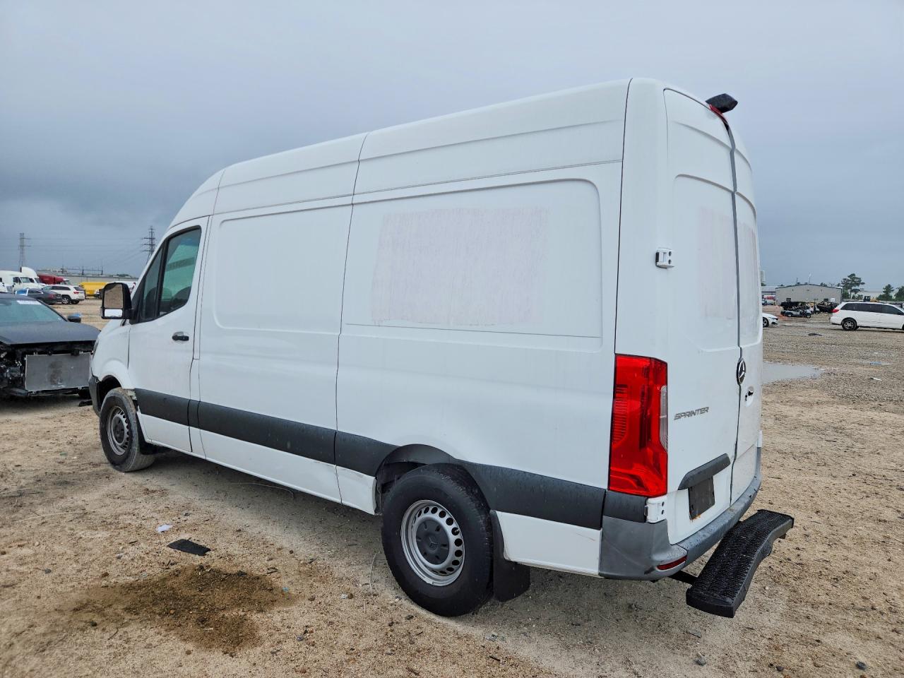 Mercedes-Benz Sprinter 2500
