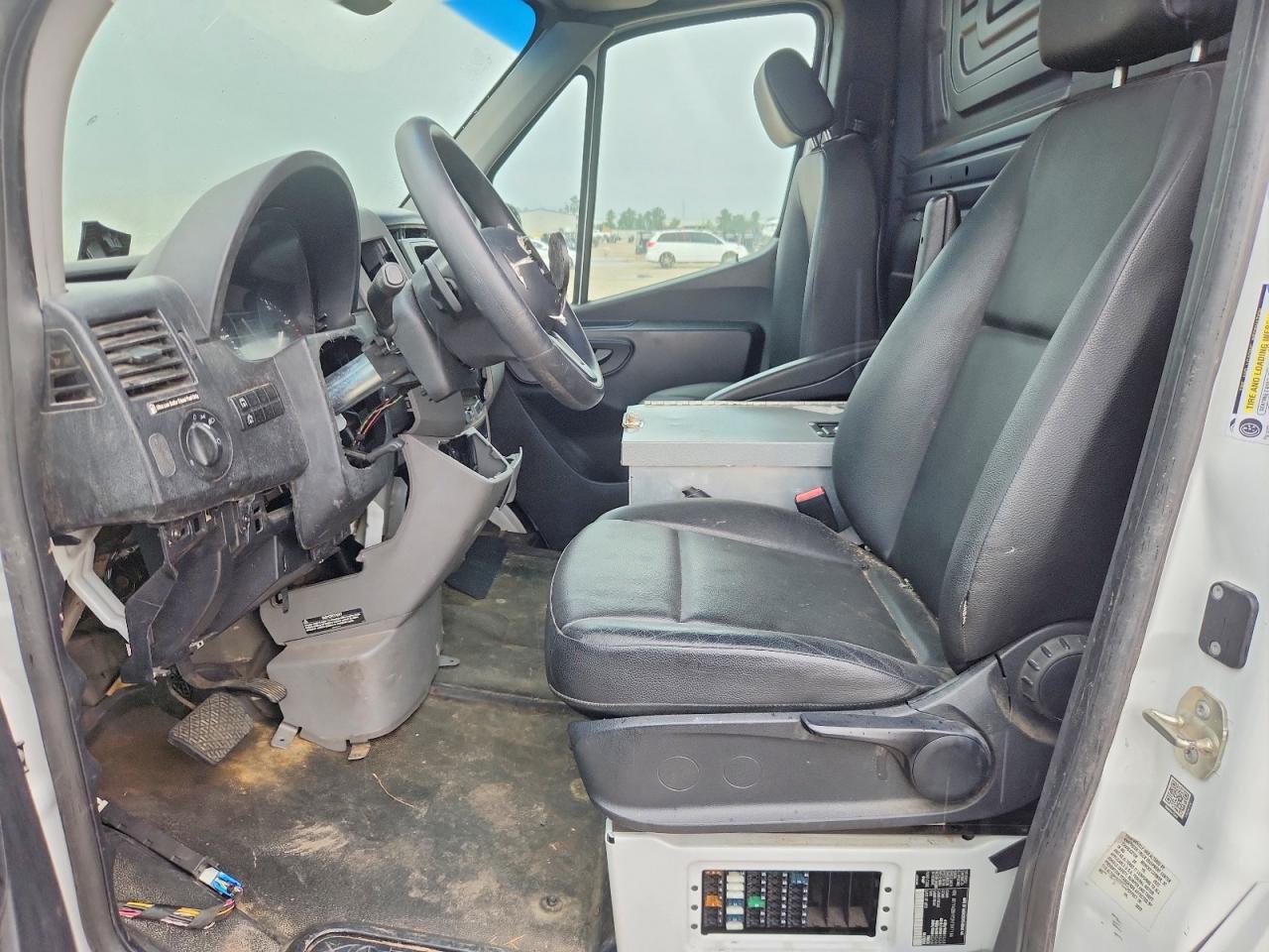 Mercedes-Benz Sprinter 2500