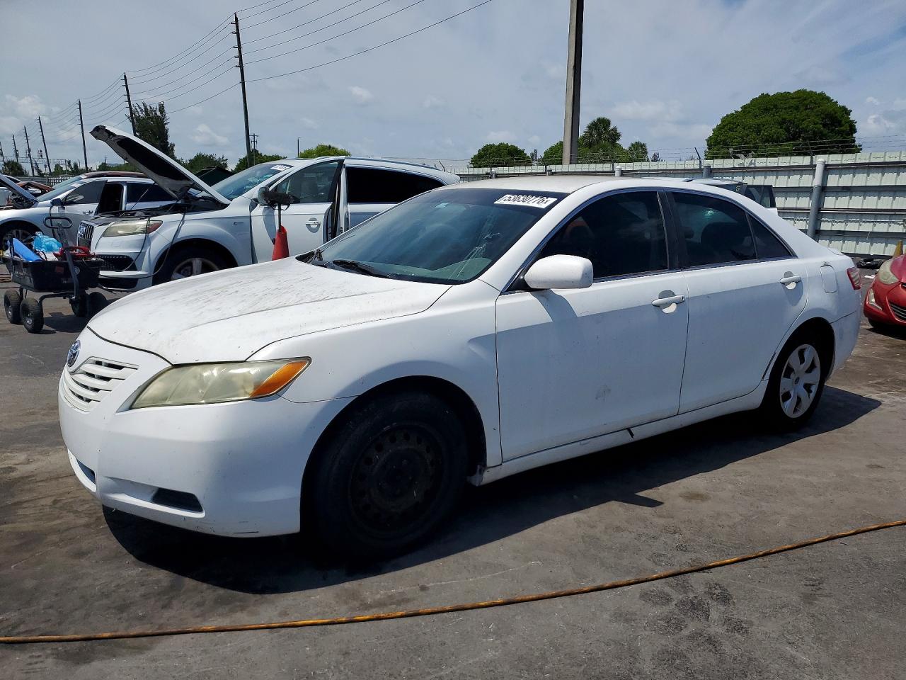 Salvage Toyota Camry Image