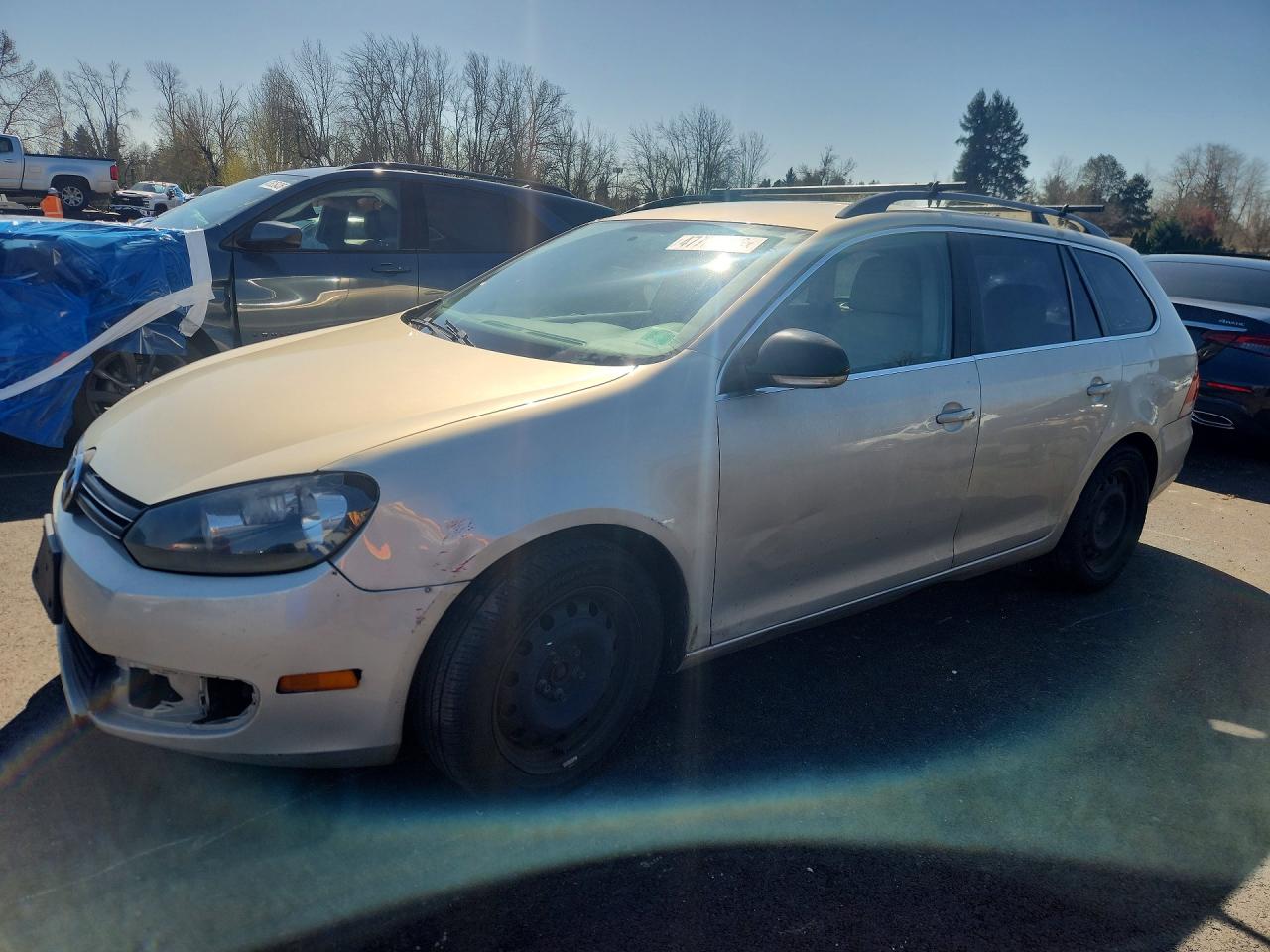 Salvage Volkswagen Jetta Image