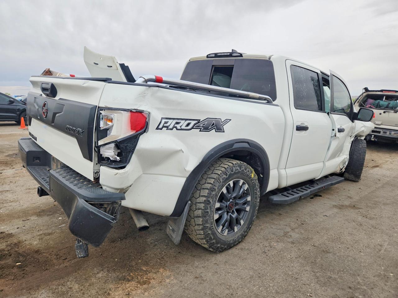 Nissan Titan Pro-4x