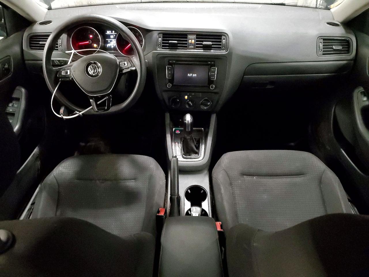 Volkswagen Jetta Base