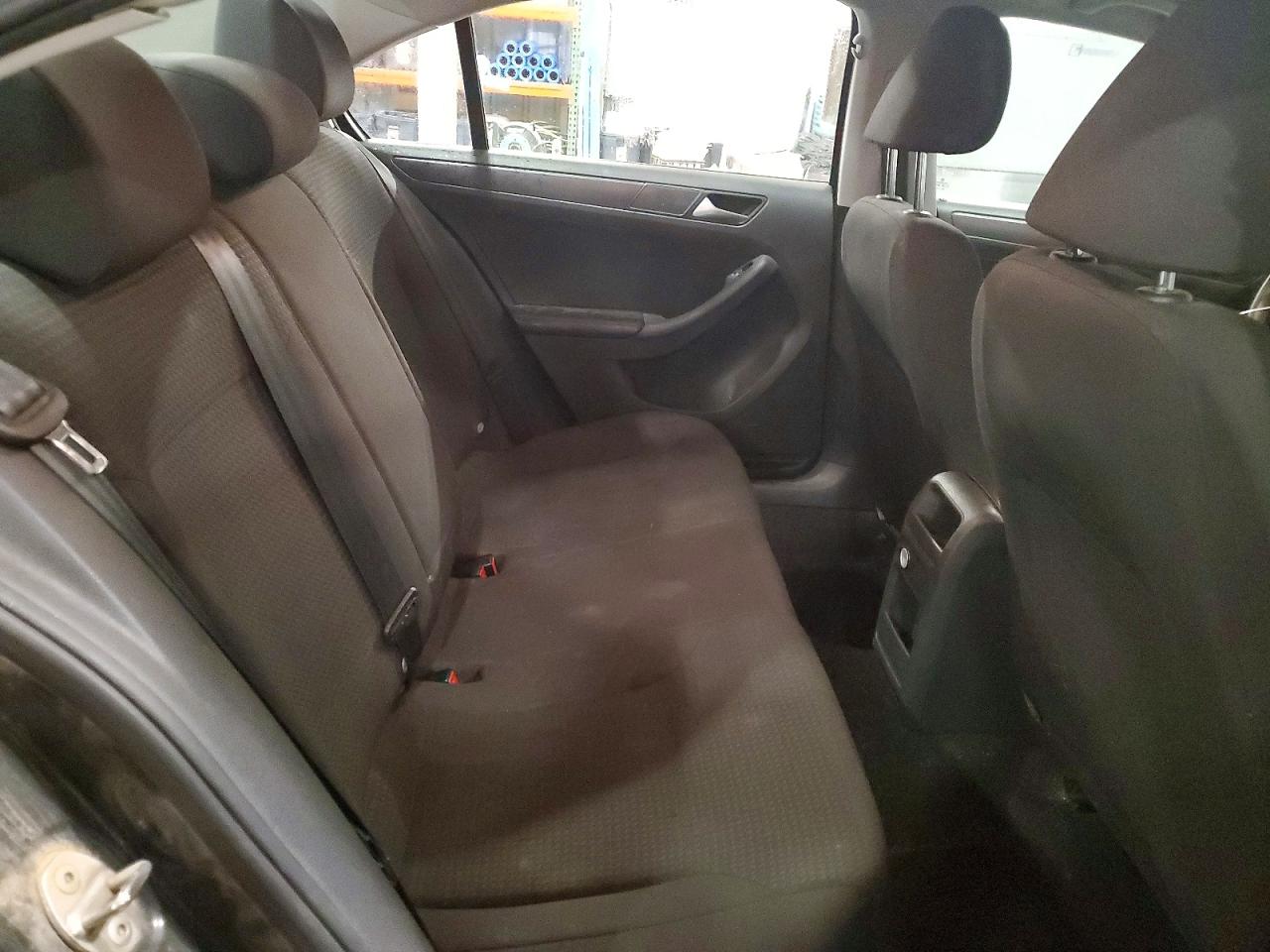 Volkswagen Jetta Base