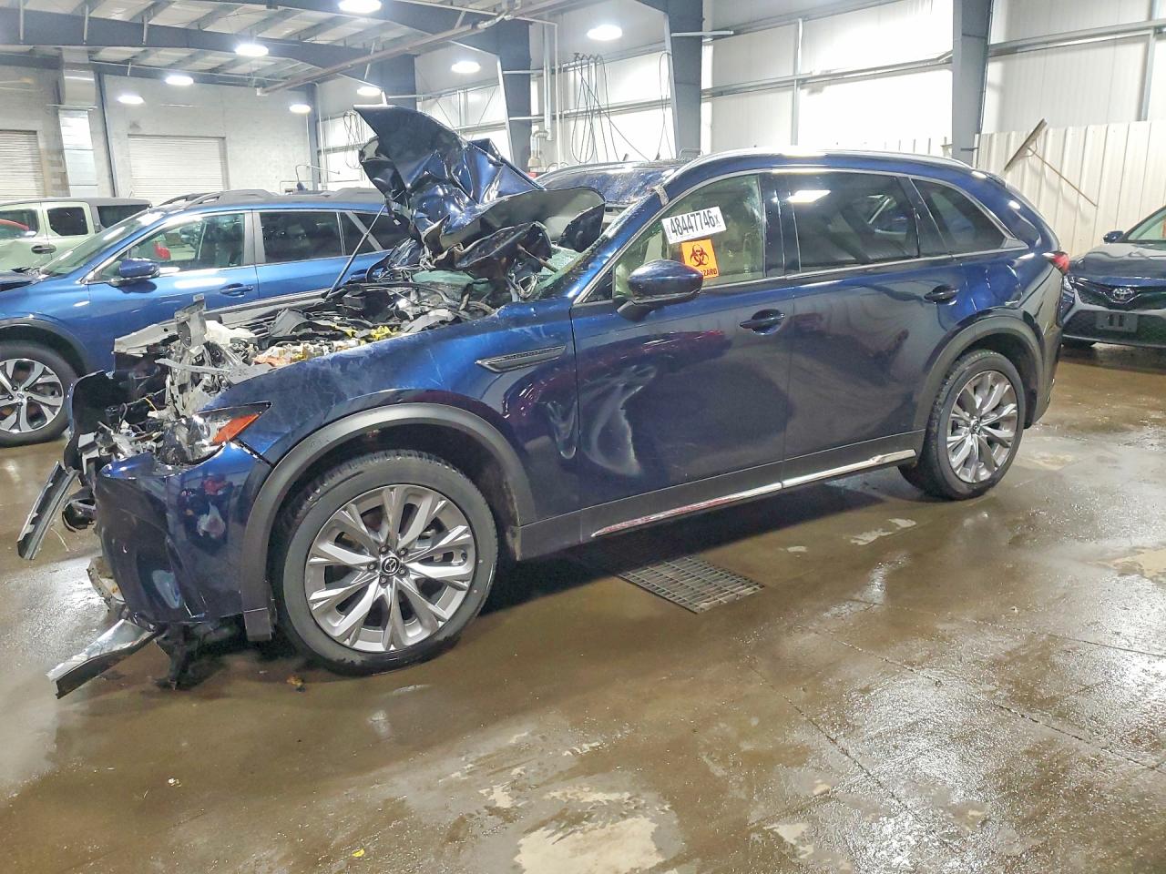 Salvage Mazda Cx Image