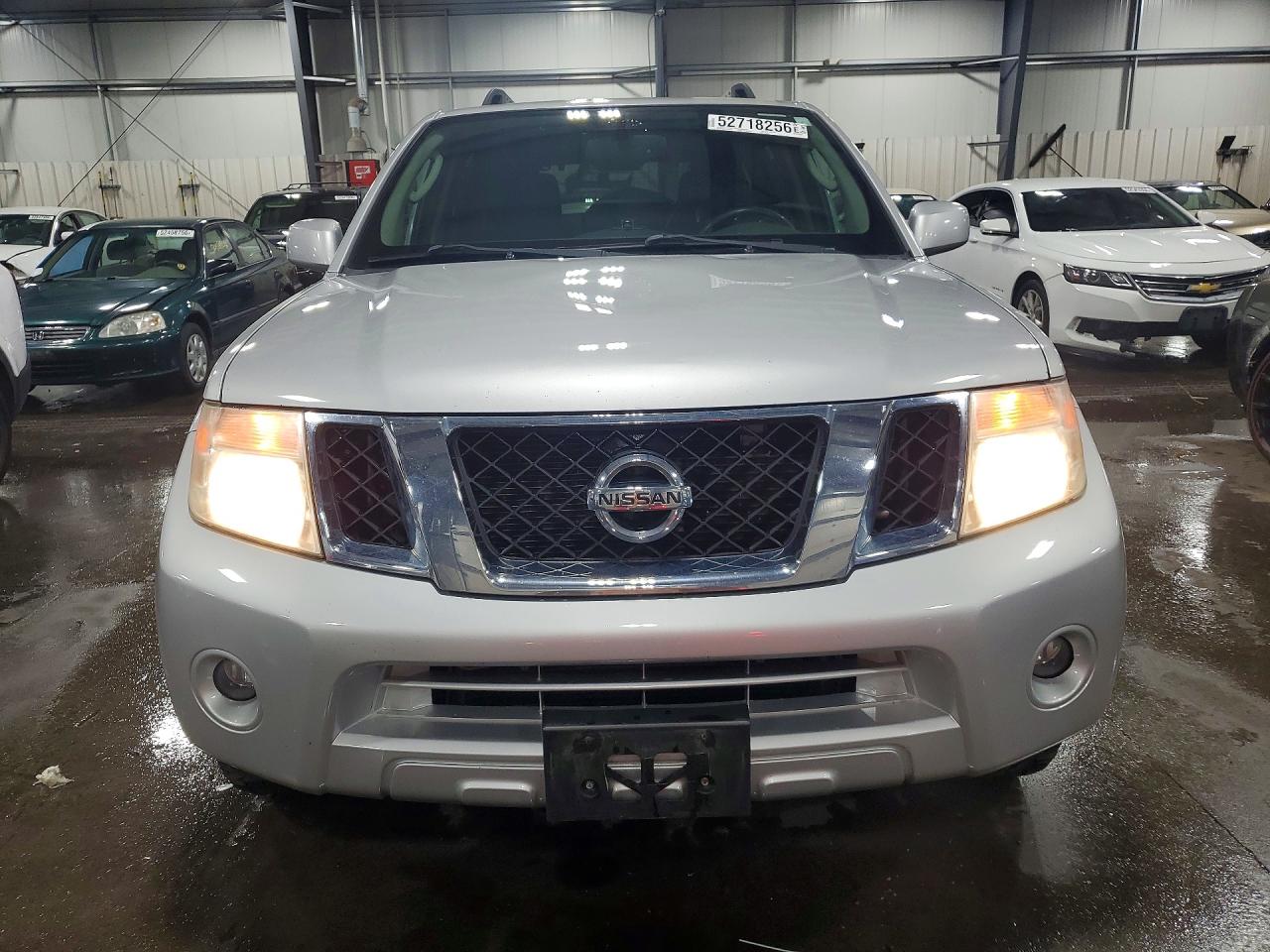 Nissan Pathfinder S