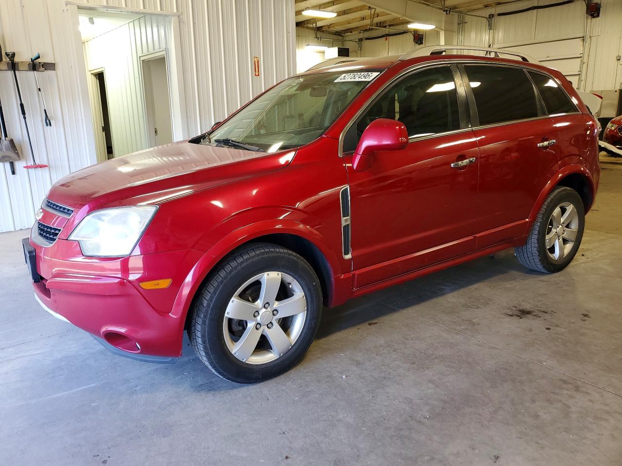 Salvage Chevrolet Captiva Image