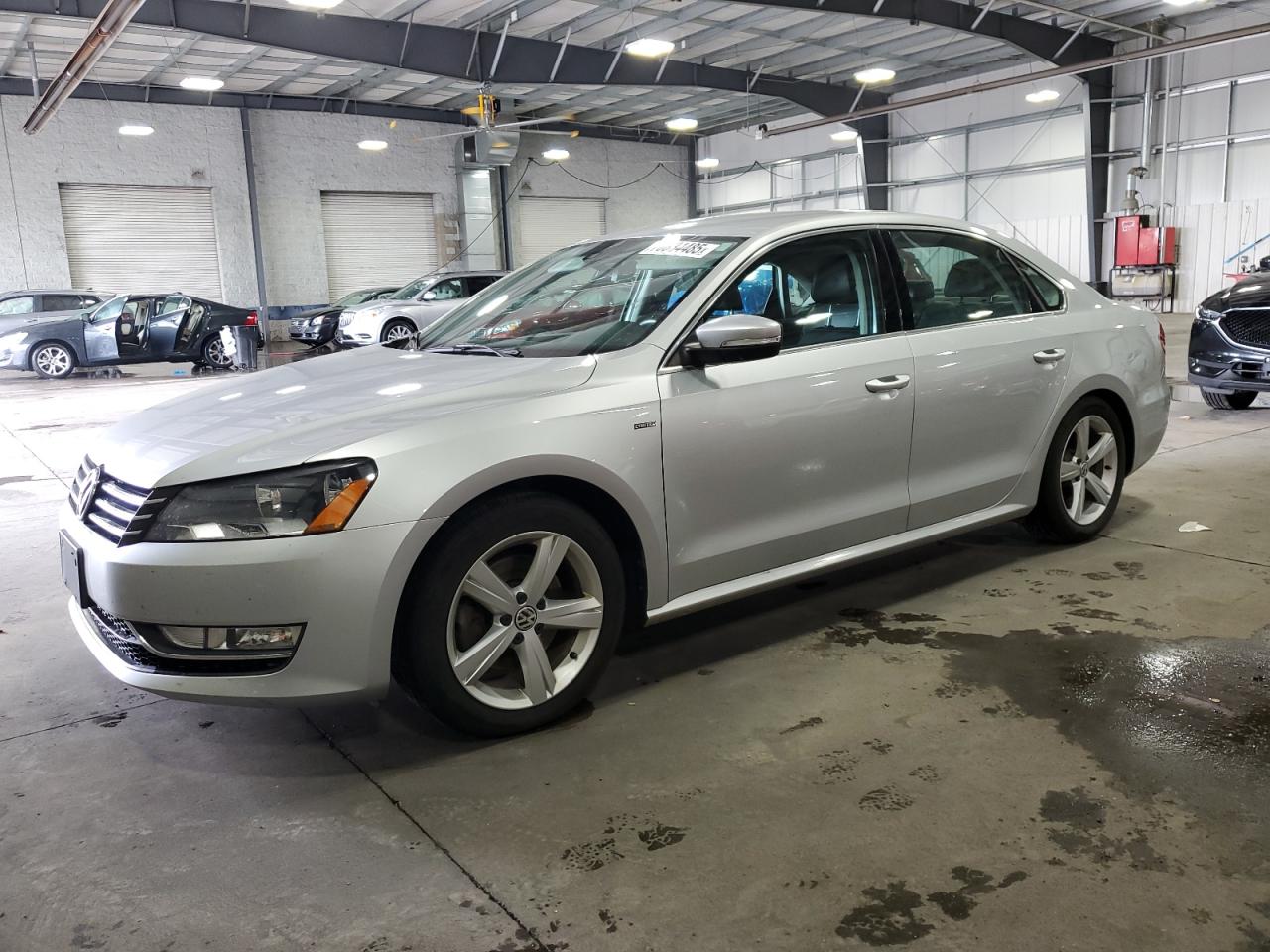 Salvage Volkswagen Passat Image