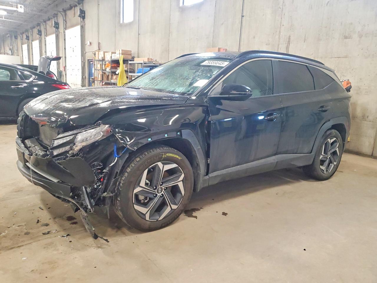 Salvage Hyundai TUCSON Image