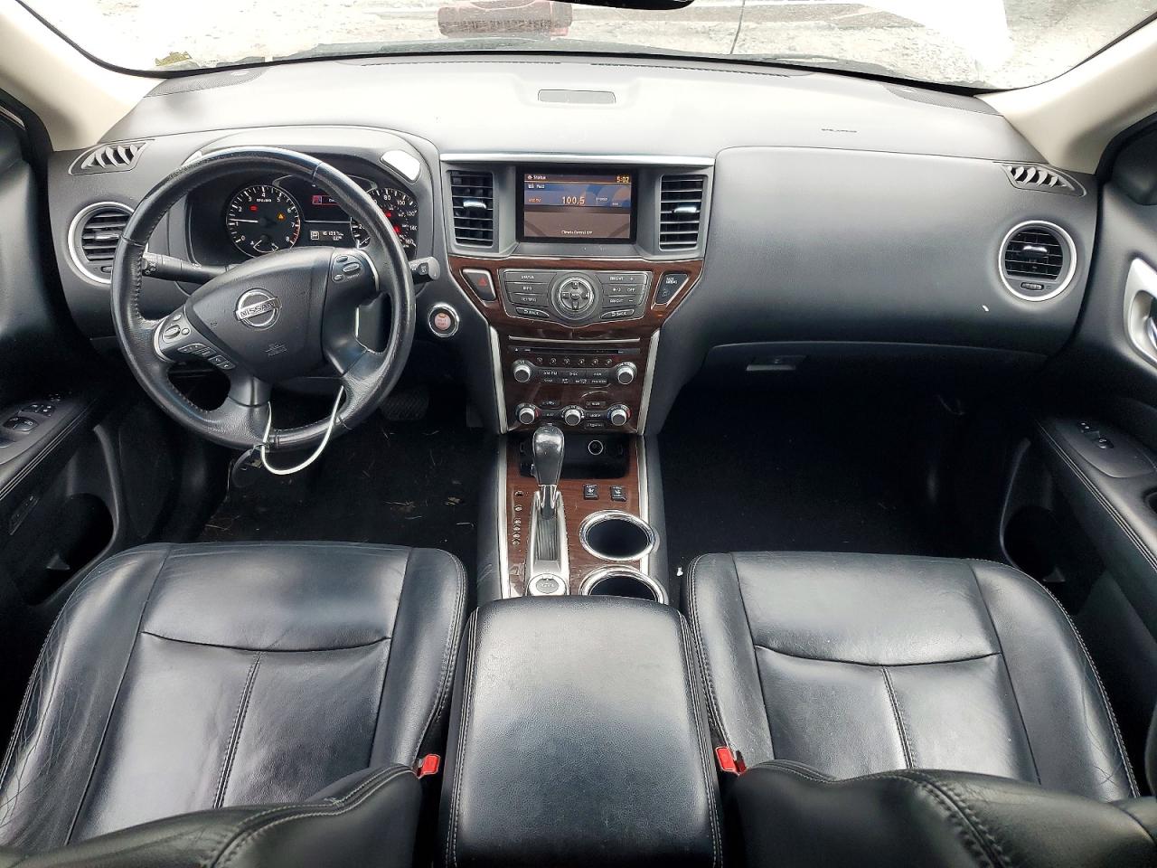 Nissan Pathfinder S