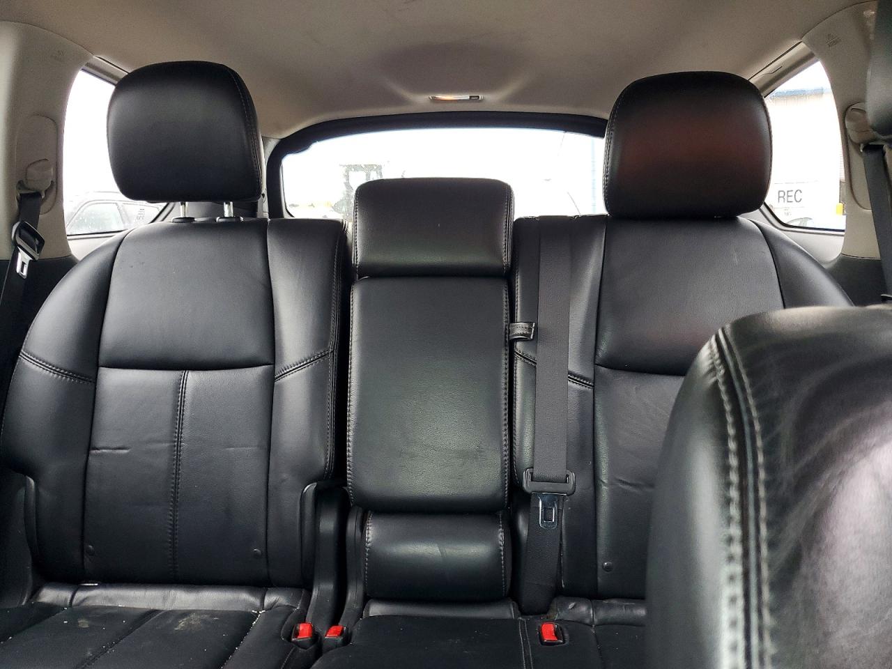 Nissan Pathfinder S