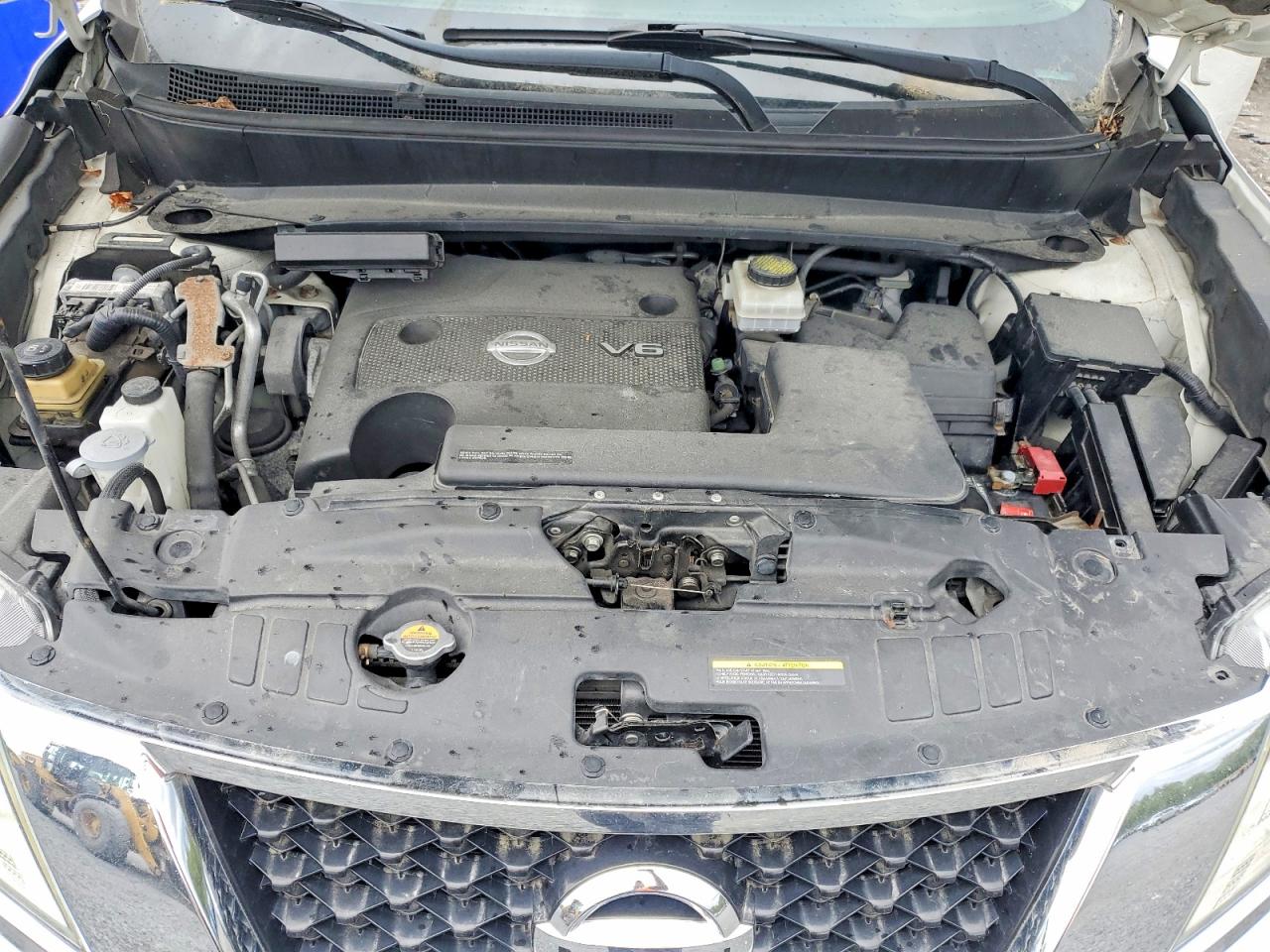 Nissan Pathfinder S